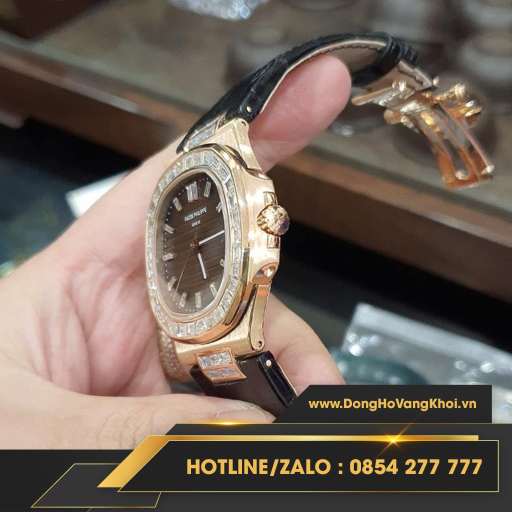 Đồng hồ Patek Philippe nautilus 5711/1R-001 chế tác vàng khối 18k