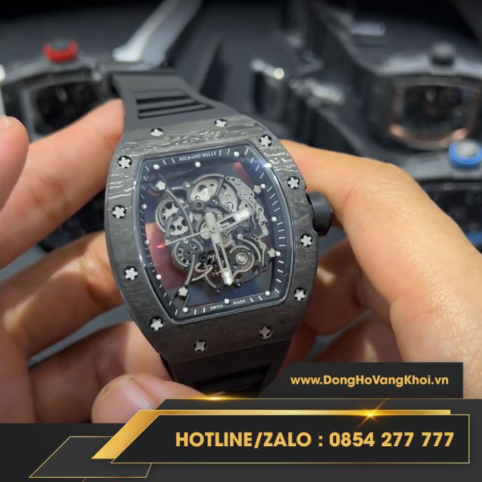 Đồng hồ Richard Mille replica RM 055 vỏ carbon có mặt siêu nét