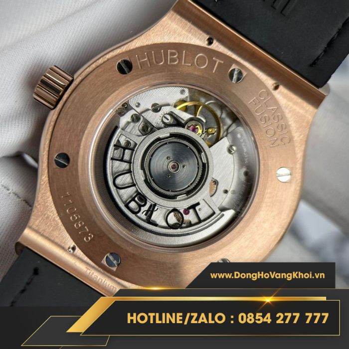 Bộ máy tự động bên trong mang đến giá trị vượt thời gian