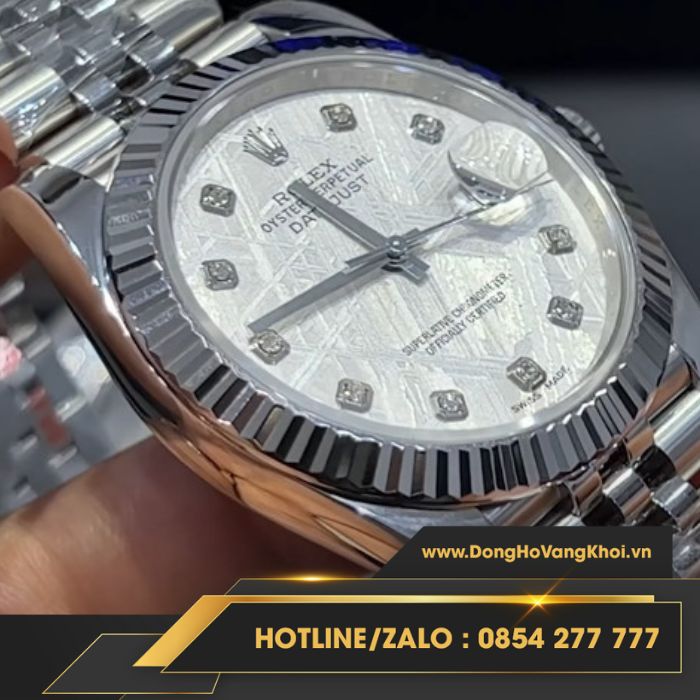Chế tác đồng hồ Rolex Datejust mặt thiên thạch đỉnh cao