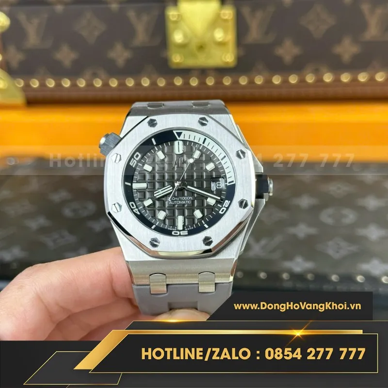 Đồng Hồ Audemars Piguet Royal Oak Offshore 15720ST Rep 11 Cao Cấp Nhất APS Factory 42mm