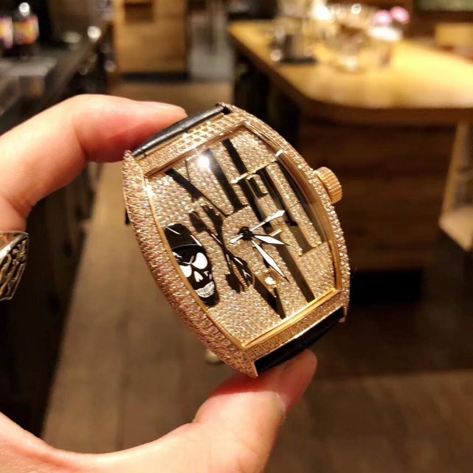 Đồng hồ Franck Muller fake mua ở đâu và cách sử dụng như thế nào