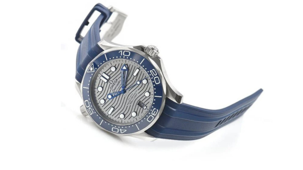 Đồng hồ Omega fake 1 và những điều cần biết?