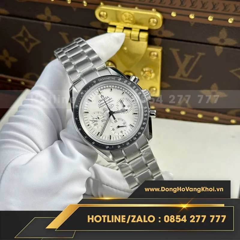 Đồng hồ Omega Speedmaster Apollo 13 Silver Snoopy— size 42mm— chạy full chức năng chronograph— OM Factory
