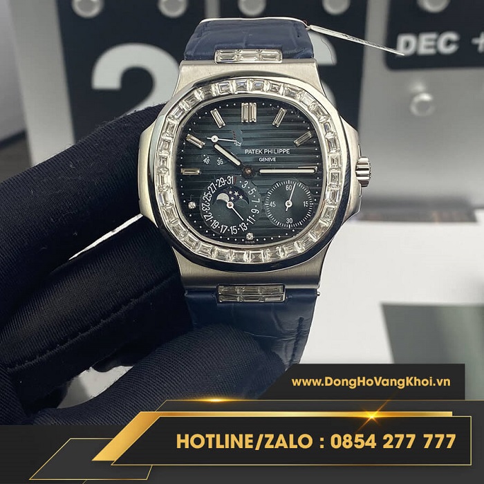 Đồng hồ Patek Philippe – Nautilus Blue Dial 5712 cao cấp