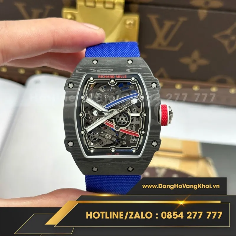 Đồng Hồ Richard Mille Chế Tác RM67-02 Vỏ Carbon Siêu Mỏng Siêu Nhẹ 37 Grams 38.7×47.52mm