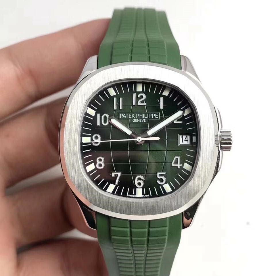 Nên chọn đồng hồ Patek Philippe fake 1 Nautilus hay Aquanaut