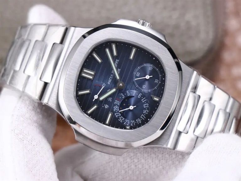 P Factory Replica Patek Philippe Nautilus 5712 Moon Phase với Bộ chuyển động lên dây bằng tay